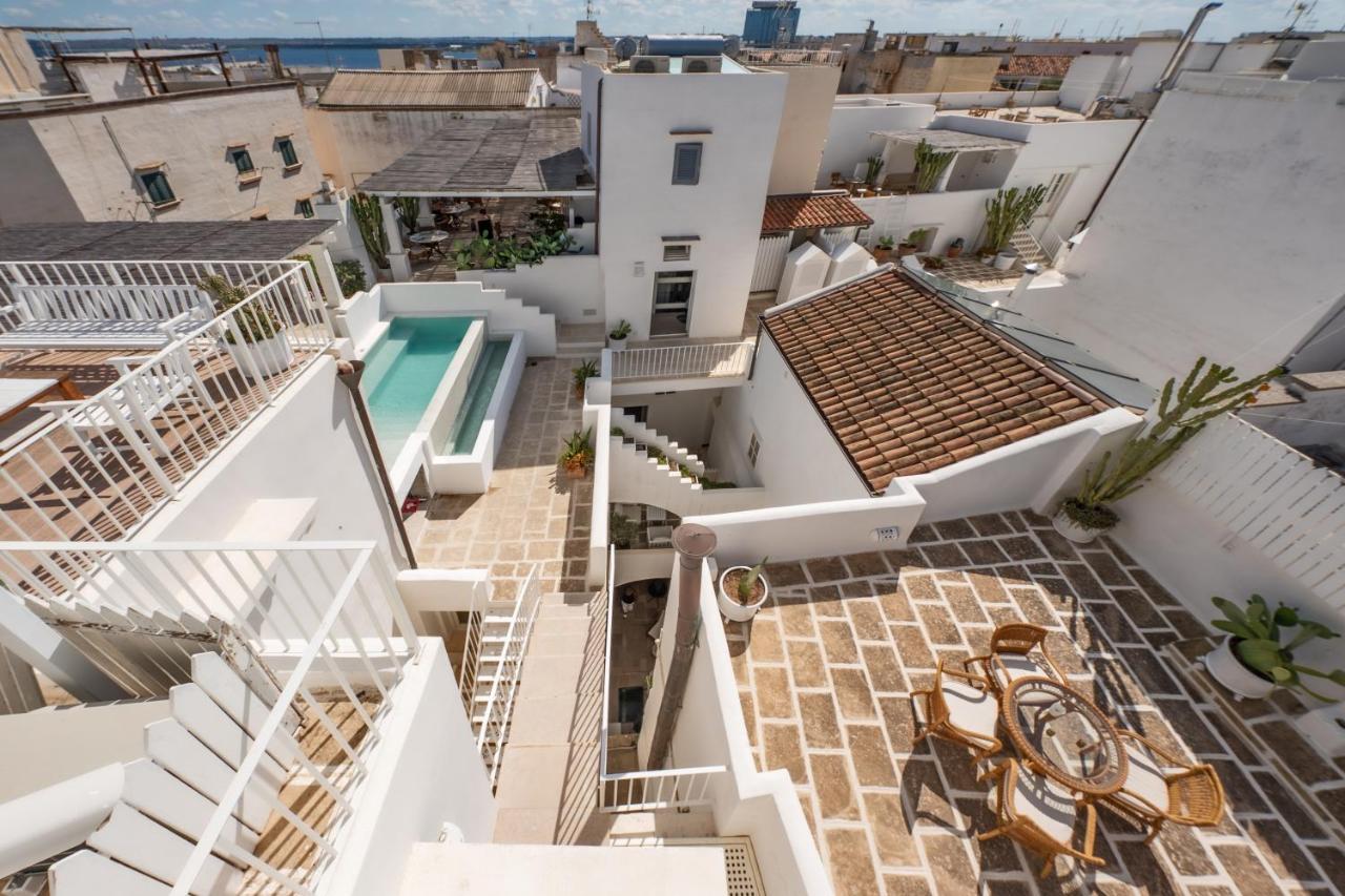 Relais Corte Palmieri & Il Chiostro - Residenza D'Epoca غالّيبولي المظهر الخارجي الصورة