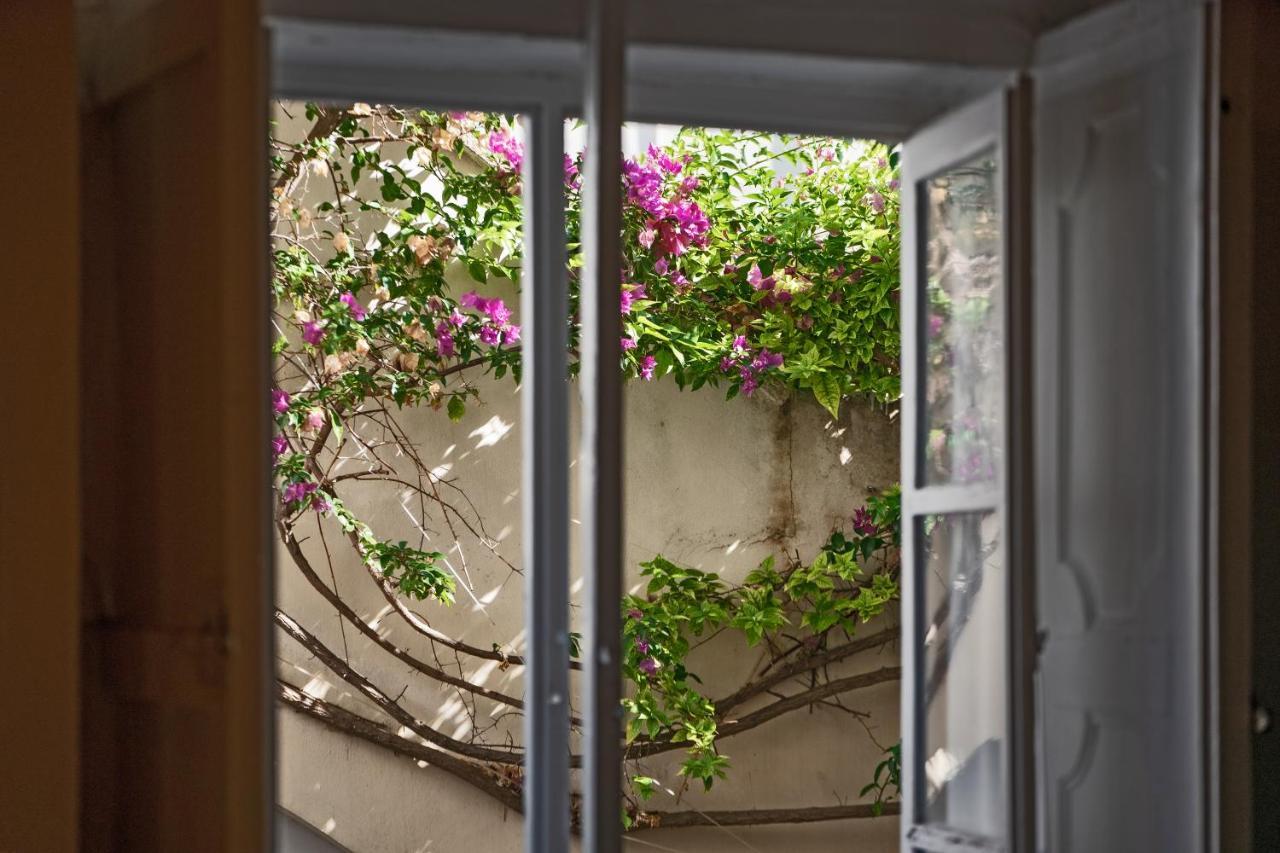 Relais Corte Palmieri & Il Chiostro - Residenza D'Epoca غالّيبولي المظهر الخارجي الصورة