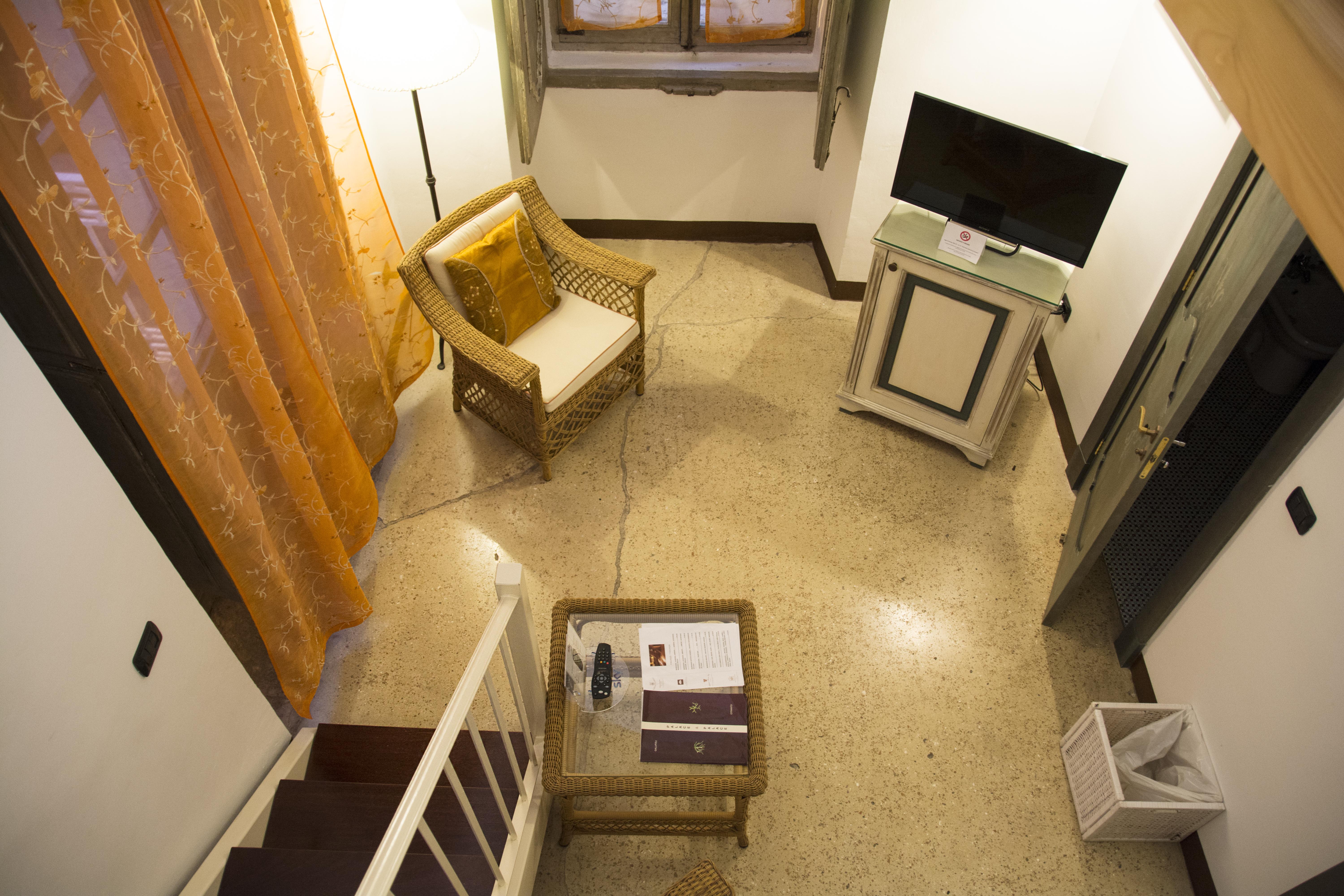 Relais Corte Palmieri & Il Chiostro - Residenza D'Epoca غالّيبولي المظهر الخارجي الصورة