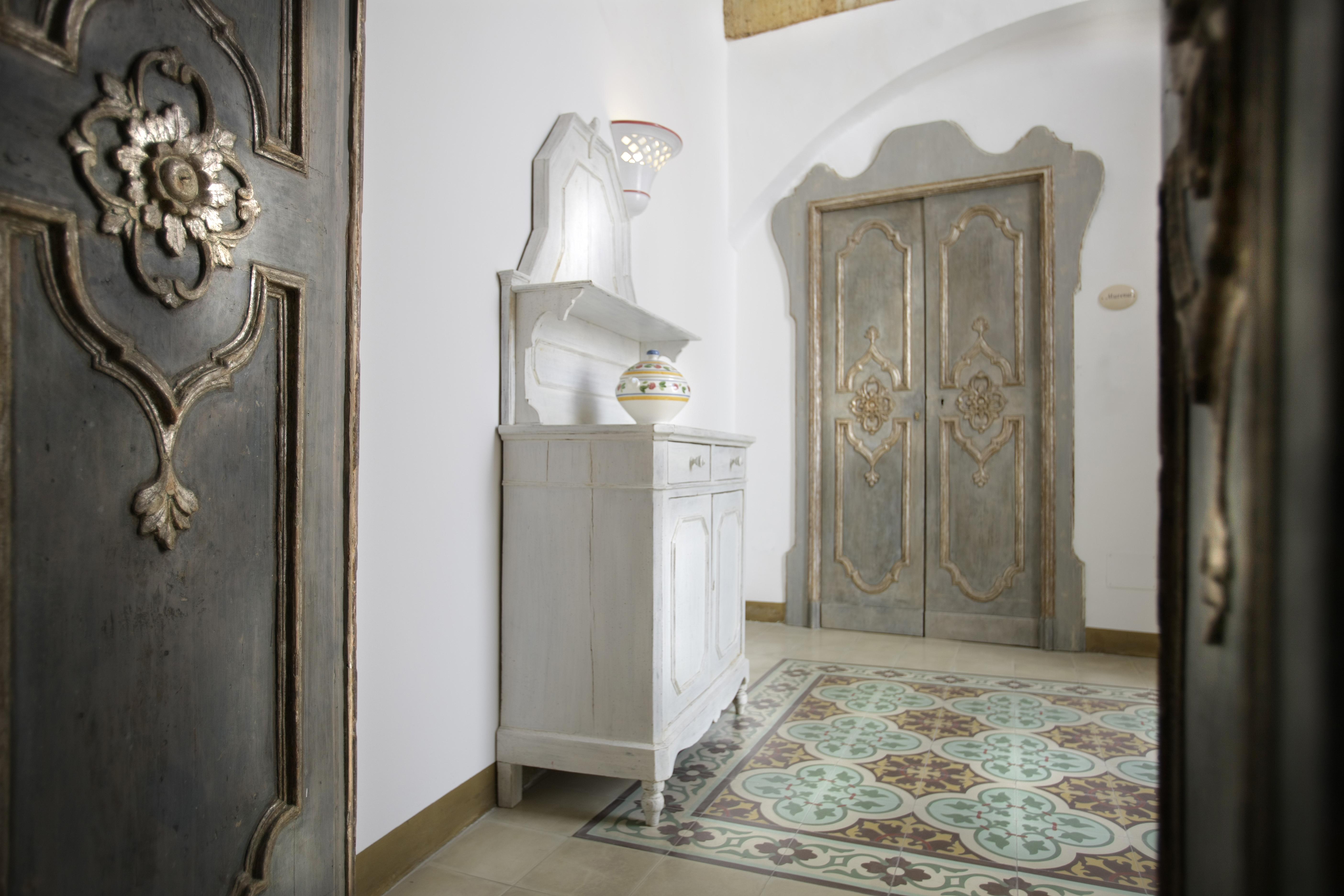 Relais Corte Palmieri & Il Chiostro - Residenza D'Epoca غالّيبولي المظهر الخارجي الصورة