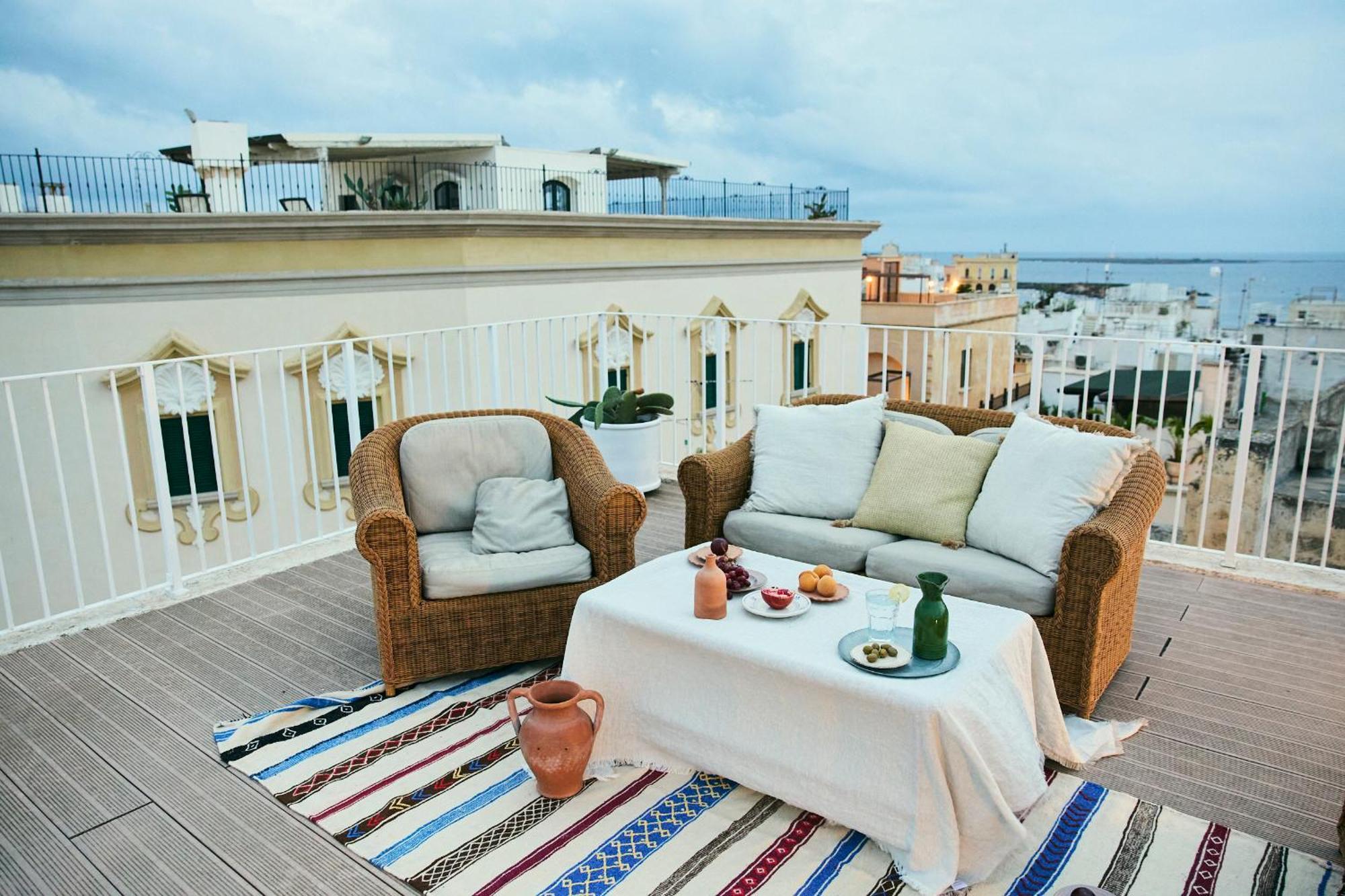 Relais Corte Palmieri & Il Chiostro - Residenza D'Epoca غالّيبولي المظهر الخارجي الصورة
