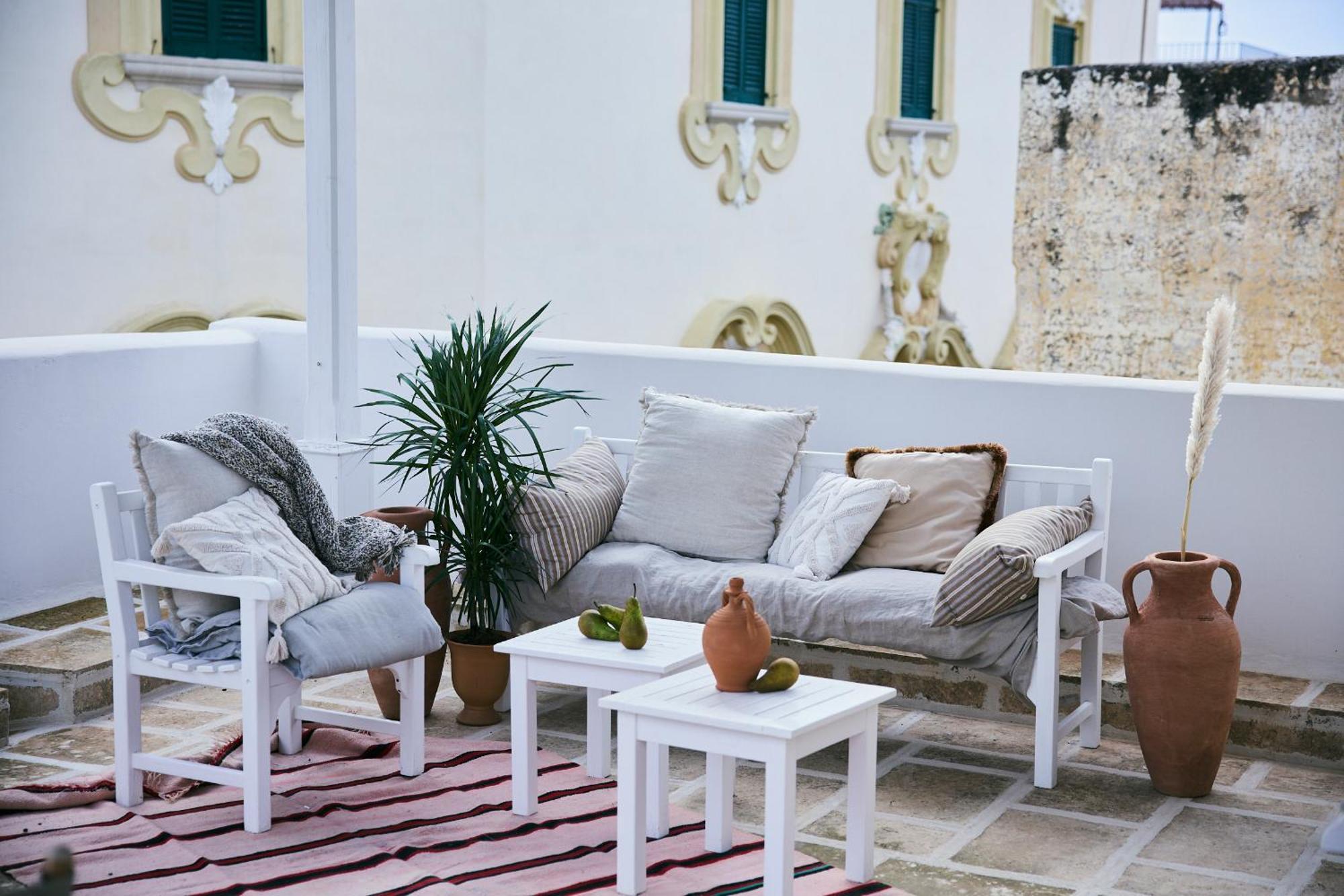 Relais Corte Palmieri & Il Chiostro - Residenza D'Epoca غالّيبولي المظهر الخارجي الصورة