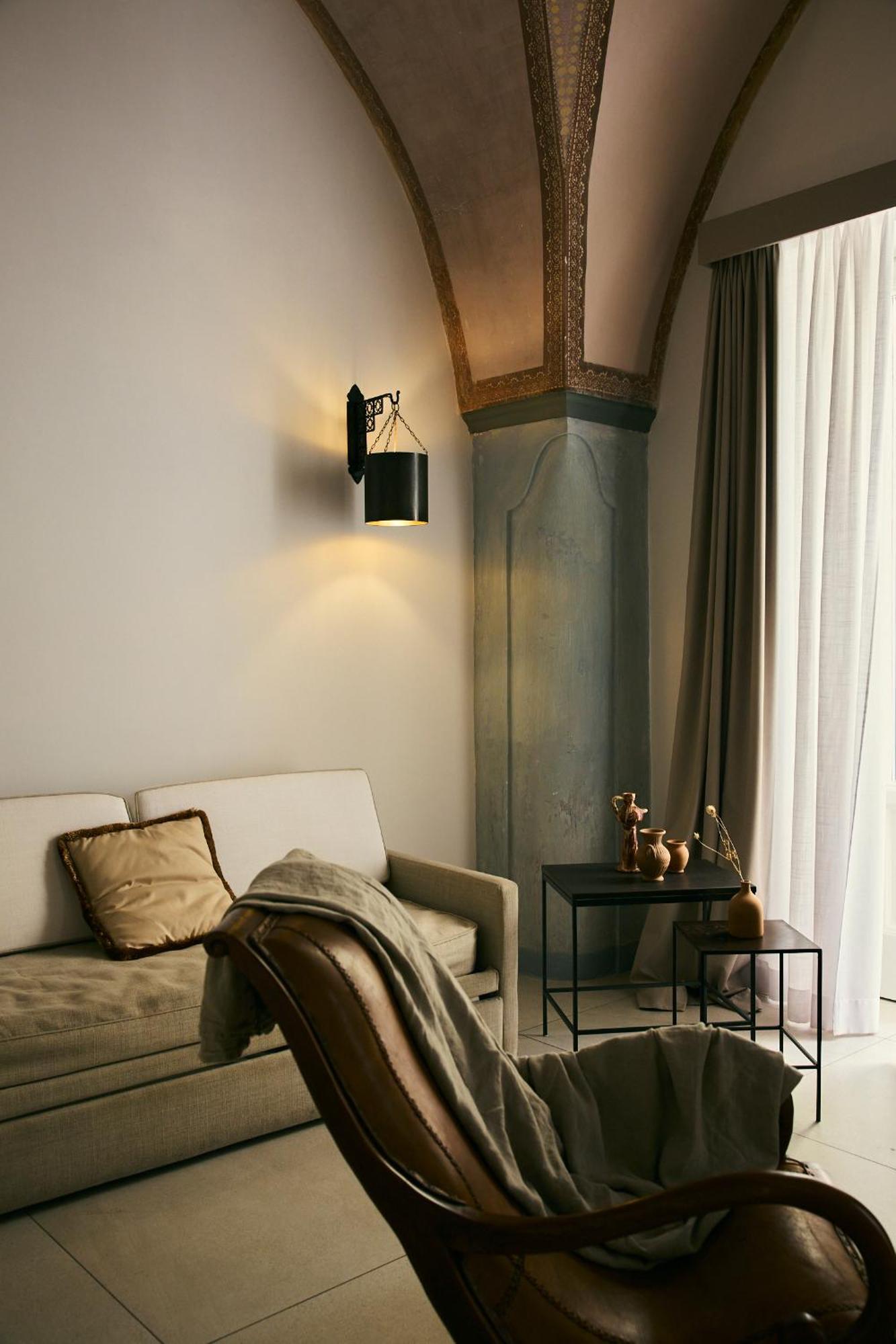 Relais Corte Palmieri & Il Chiostro - Residenza D'Epoca غالّيبولي المظهر الخارجي الصورة